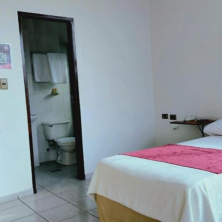 Hotel Plaza Center Santa Cruz de La Sierra Buitenkant foto
